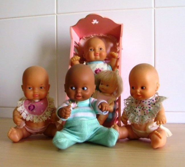 juguetes muñecas